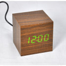 VST-869-4 часы настольные в деревянном корпусе (коричневый корпус, зеленые цифры)
